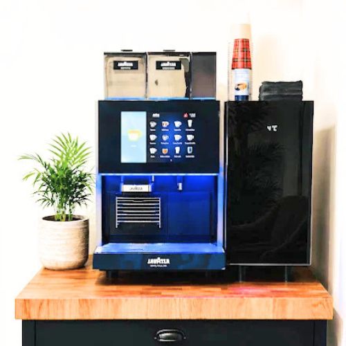 chirurgie-saarbruecken-abouzamel-hernien-kaffeemaschine